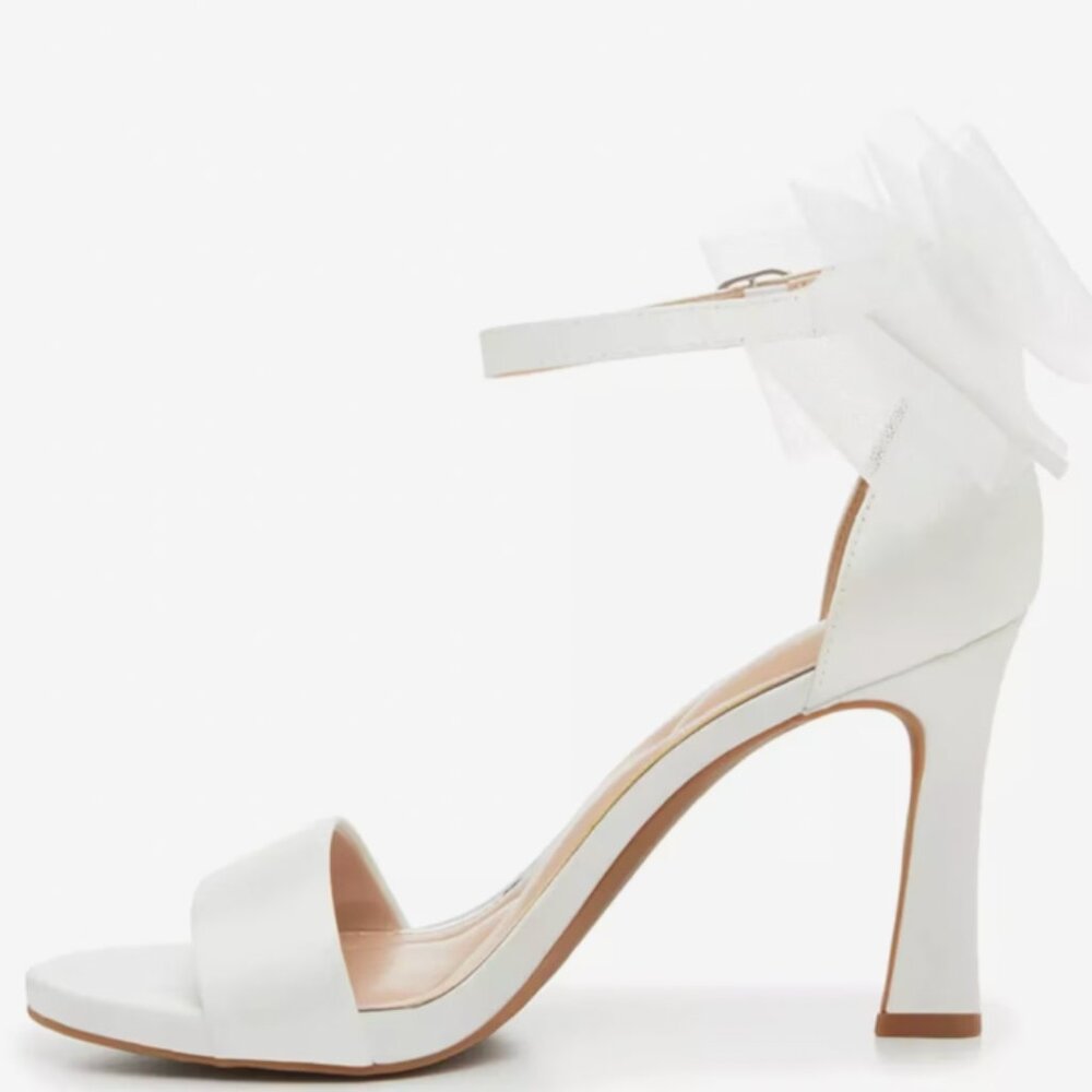Kelly & Katie White Heeled Shoes